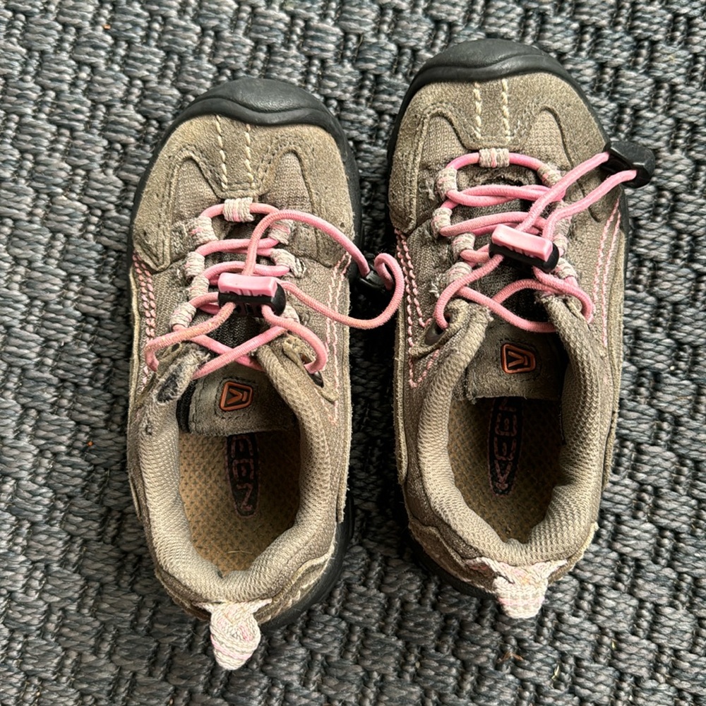 Keen size 9us (small kids) hiking shoes